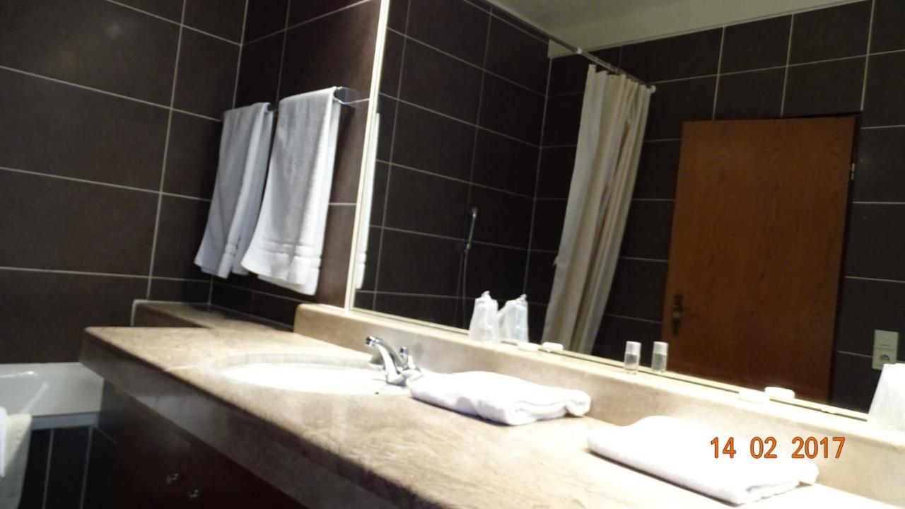 Bed & Breakfast Hotel Helga Hein Düsseldorf Kültér fotó