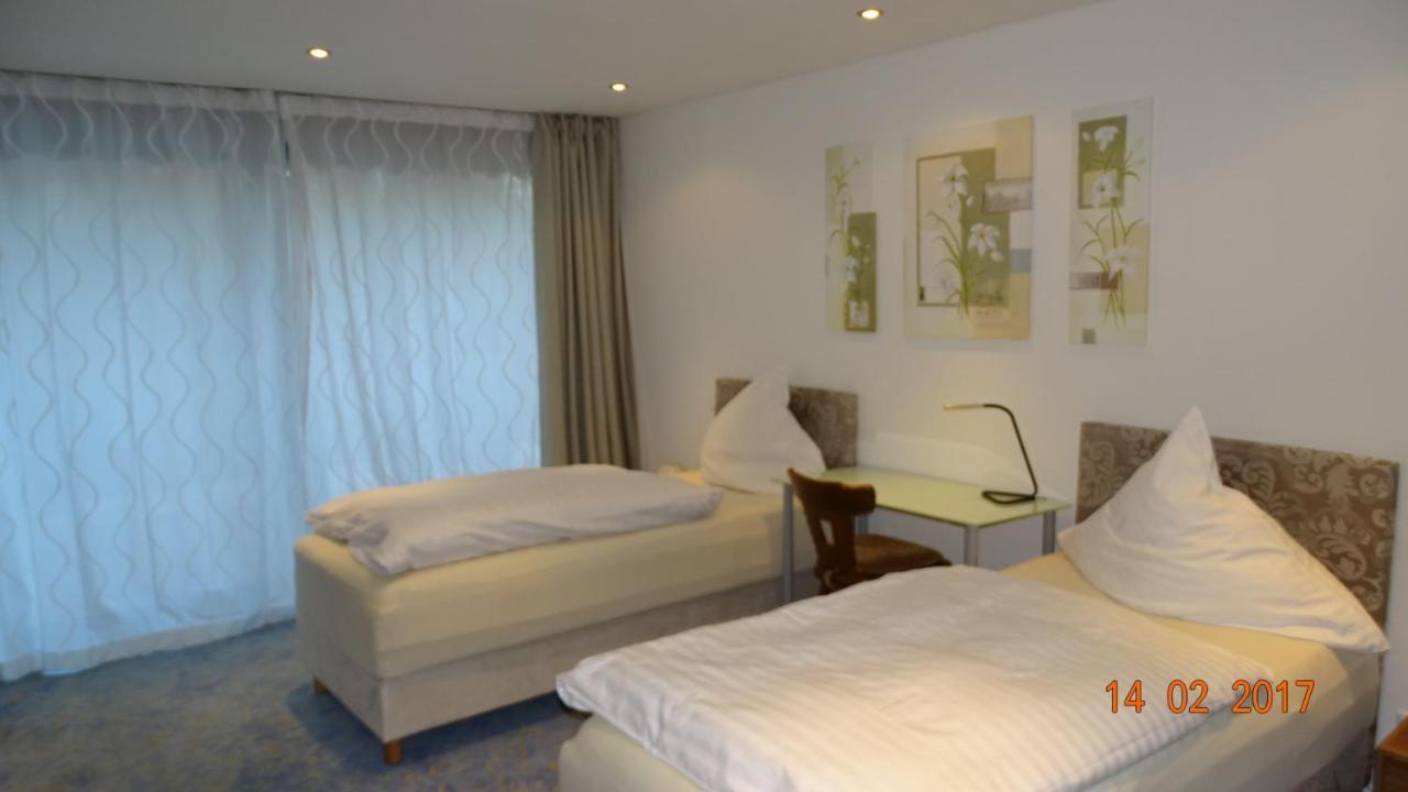 Bed & Breakfast Hotel Helga Hein Düsseldorf Kültér fotó
